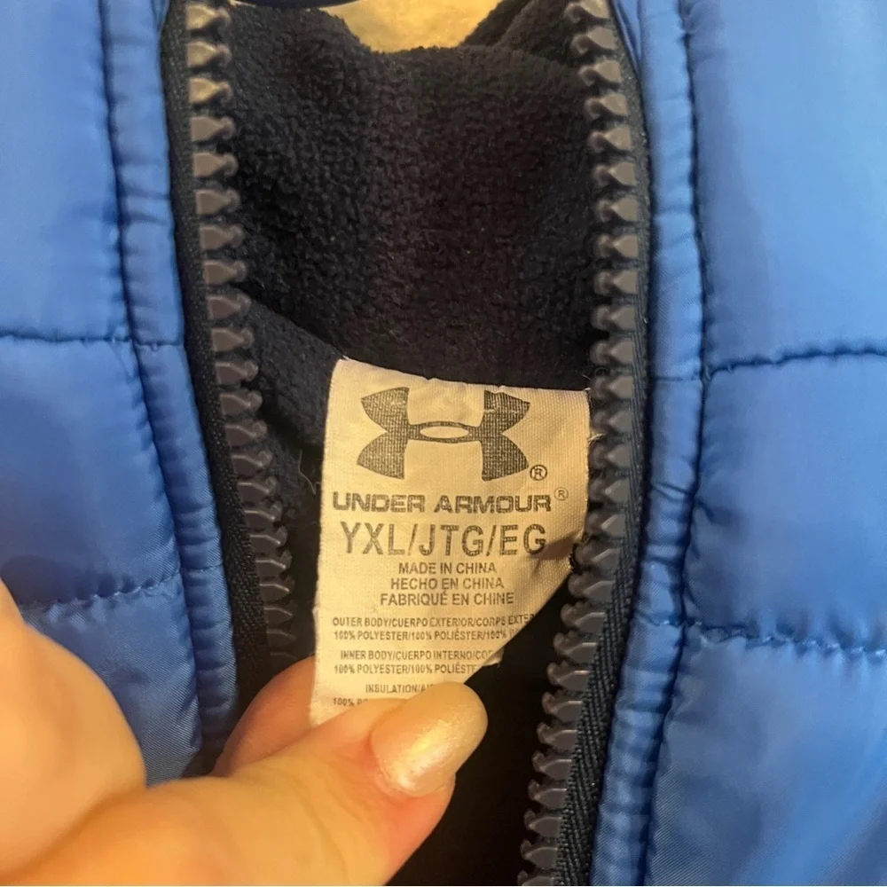 Under Armour kids size X-Large blue and orange reversible puffer jacket hooded